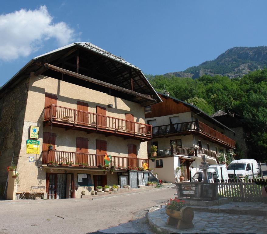 ホテルLe Relais Des Vaudois Freissinieres エクステリア 写真